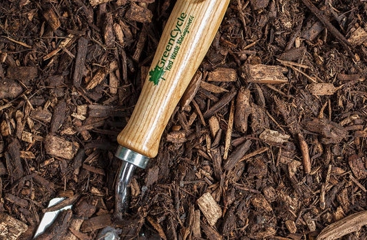 hardwood blend mulch with spade